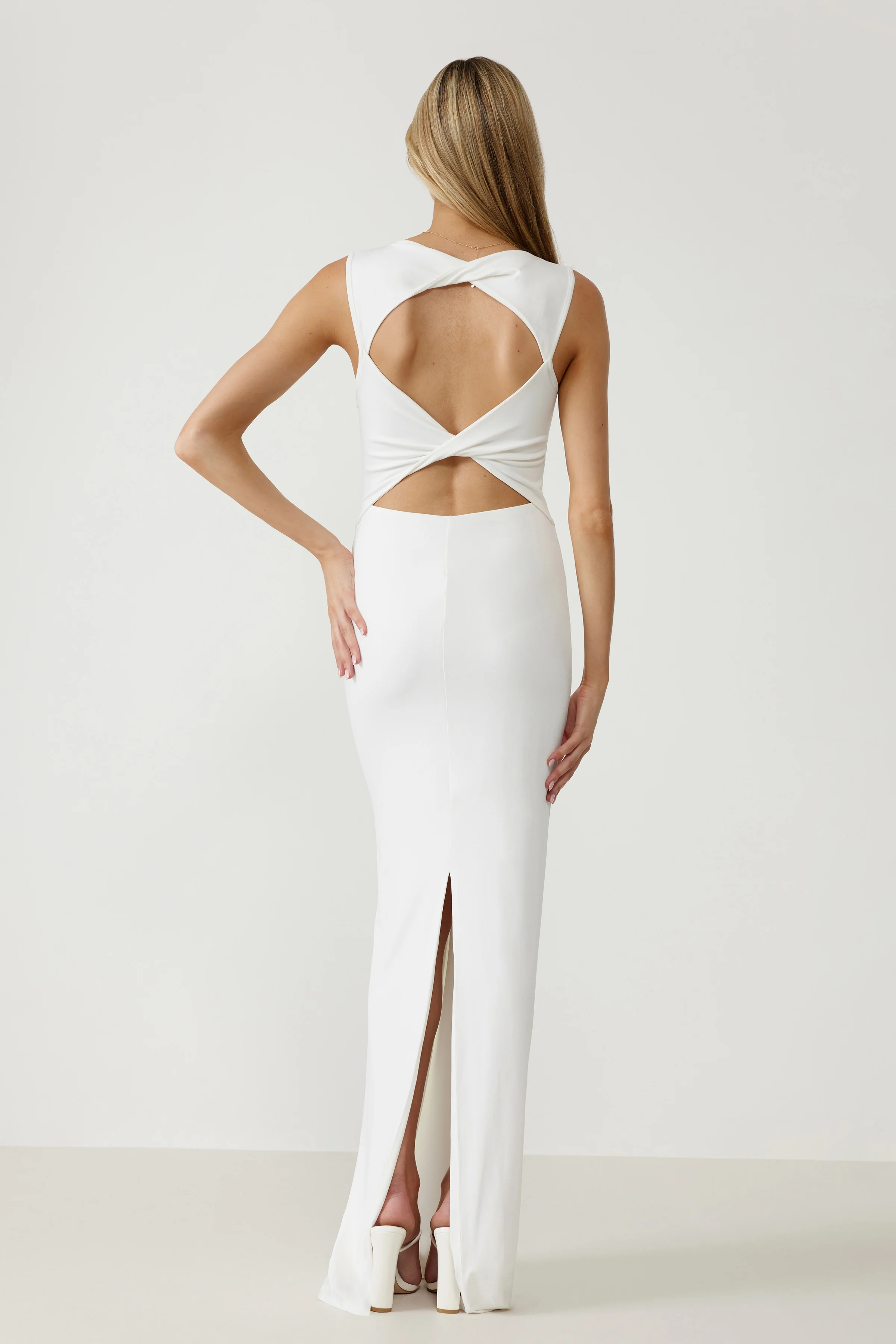 Lara Dress - White - Poueer