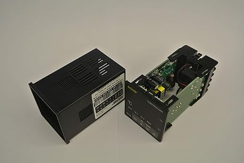 Digital Counter C1S-R-220 AC 100-240V Maximum Speed 5kcps. NPN and PNP inputs can be Switched. Input Signal: Input, Pause, Reset. Output: Relay - Poueer