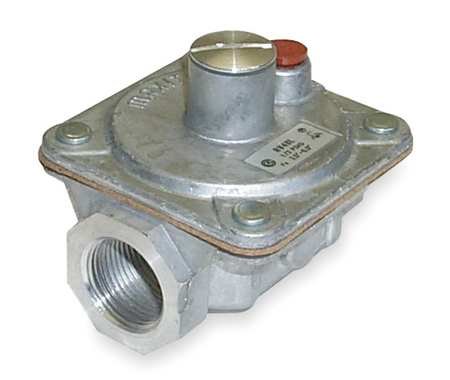 Maxitrol RV48-3/4 3/4' Gas Regulator, 1/2 psi Inlet Pressure - Poueer